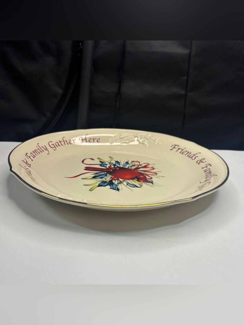LENOX WINTER GREETINGS 12" Dessert Platter HOLLY Cardinal’s - Picture 5 of 9
